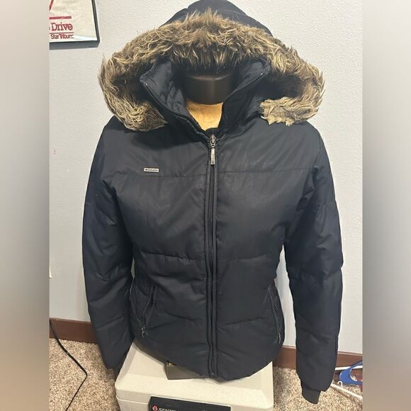 Columbia Women’s Medium Puffer Jacket with Faux Fur Lined Hood - Picture 1 of 5
